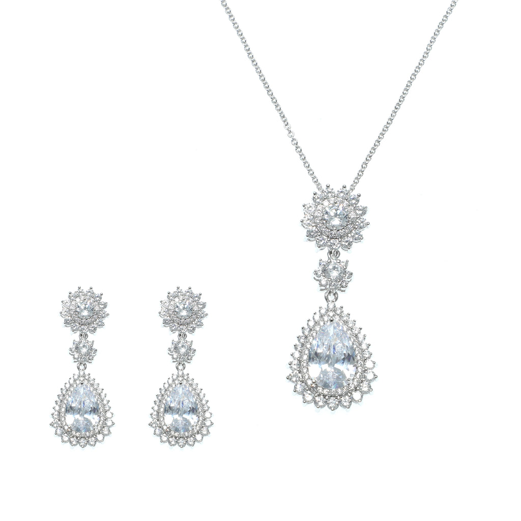 طقم مجوهرات  كلاسيكي بتصميم متدلٍ Classic Drop Bridal Jewelry Style set