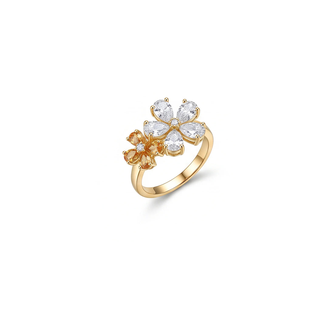 طقم كبير مرصع بأحجار الزركون البيضاء Big set embellished with a row of white zircon stones.