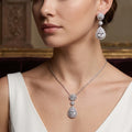 طقم مجوهرات  كلاسيكي بتصميم متدلٍ Classic Drop Bridal Jewelry Style set