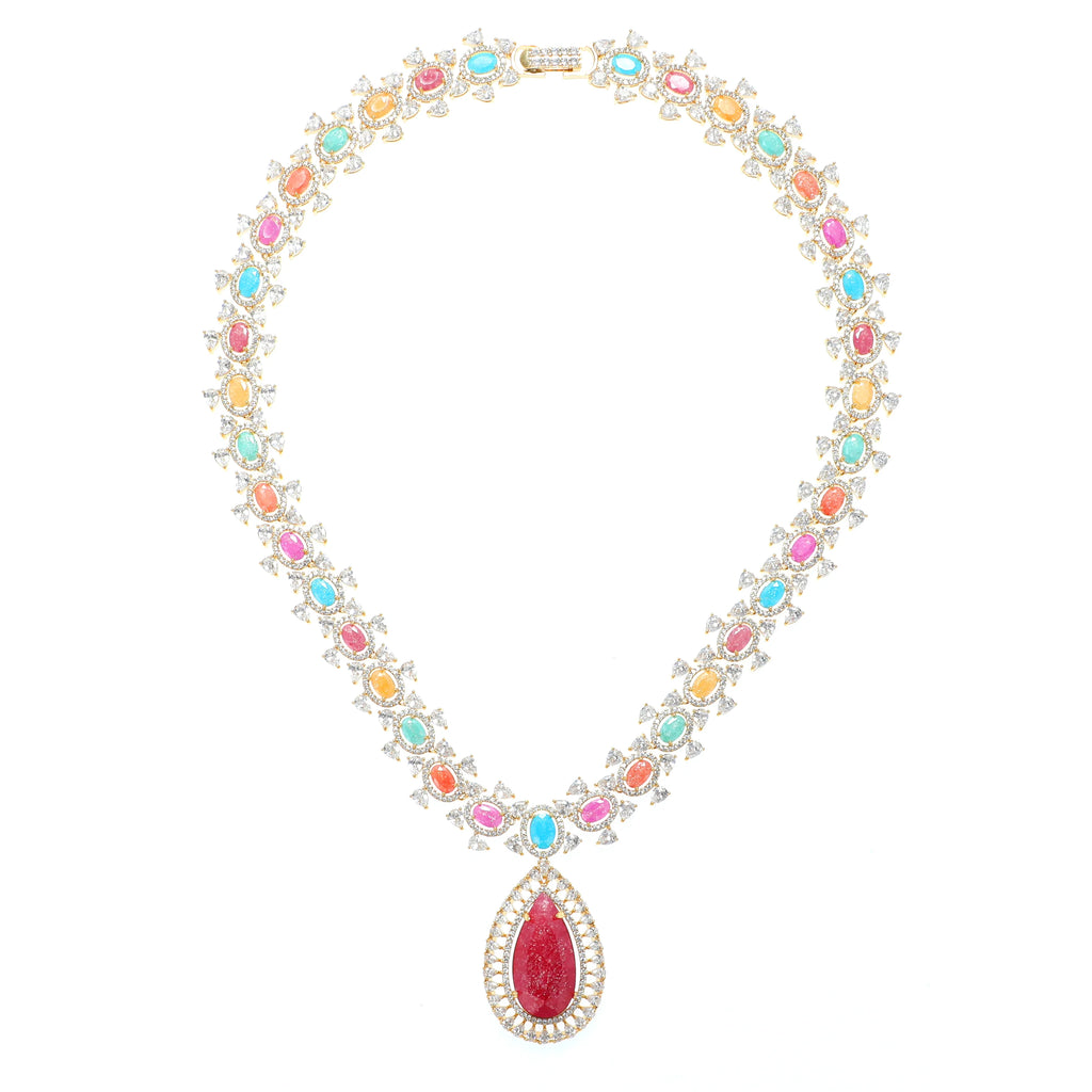 طقم كبير مرصَّع باحجار الزيركون الكيوبِك الملون الفاخر Big set embellished with premium, colorful cubic zirconia stones.